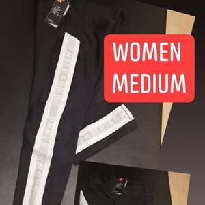 UNDER Armour fitted pants